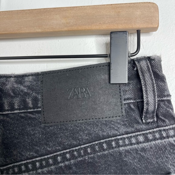 ZARA Women's Black High Waist Mom Fit Jeans Size 8 Art 8197 / 031 / 800 NWT - Picture 9 of 13